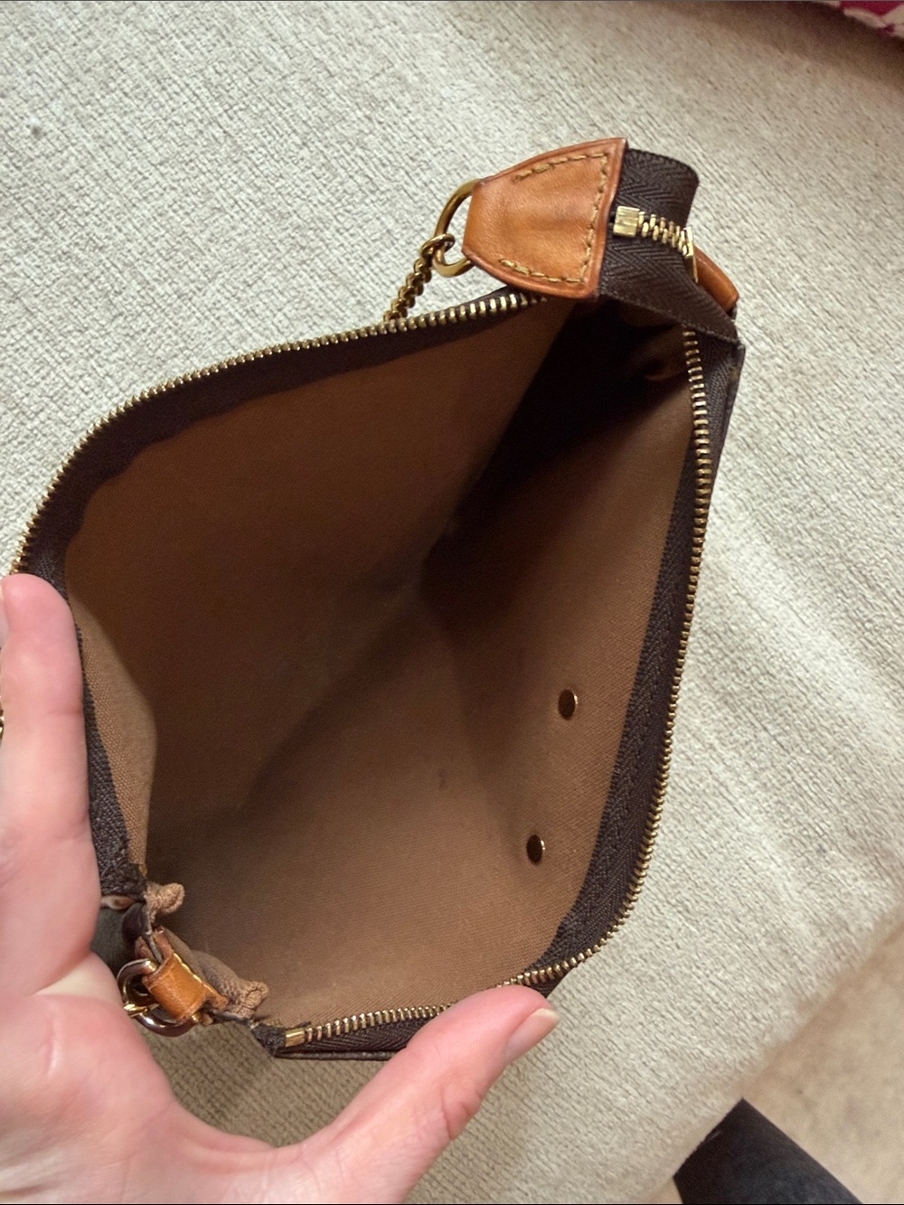 Louis Vuitton Pochette Eva chain shoulder bag - Picture 3 of 8